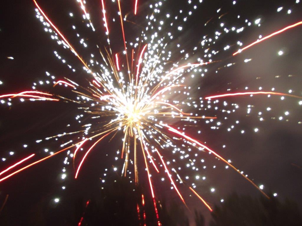 JellystoneTyler's tweet photo. From last night. Don't miss tonight! Happy 4th America! And thanks to all camping here! #IndependenceDay #4thofJuly http://t.co/vPsv67eISz