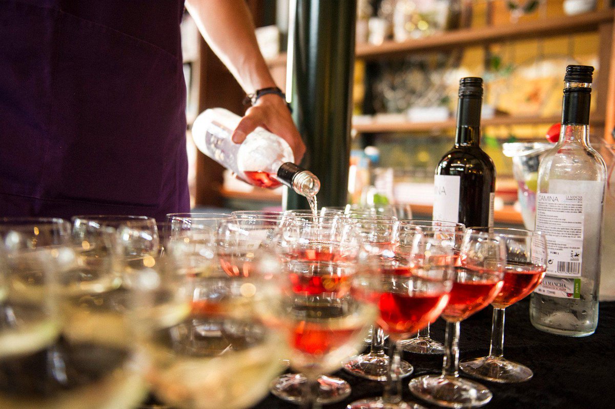 GhislaineCAVE's tweet photo. Wow @talk_taste wat was het weer leuk! Thx @dannyvanemmerik prachtige foto's! @janssenfoto &amp; Catering van @Puurimro http://t.co/xAtFjOfpD3
