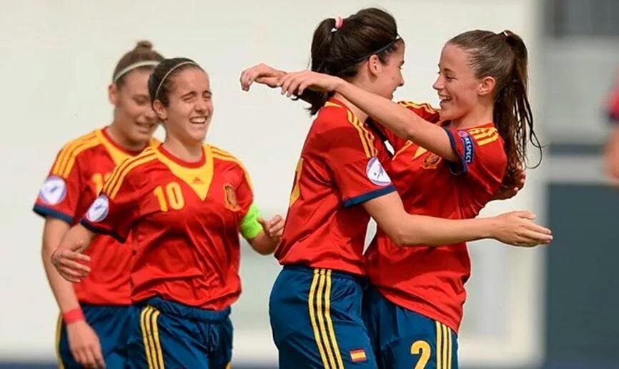 FEM_RadioRitmo's tweet photo. Somos CAMPEONAS DE EUROPA #Sub17. España ha ganado 5-2 a Suecia
¡EL ORO ES NUESTRO! ¡Enhorabuena y gracias, gigantes! http://t.co/pyBjYpBFHg