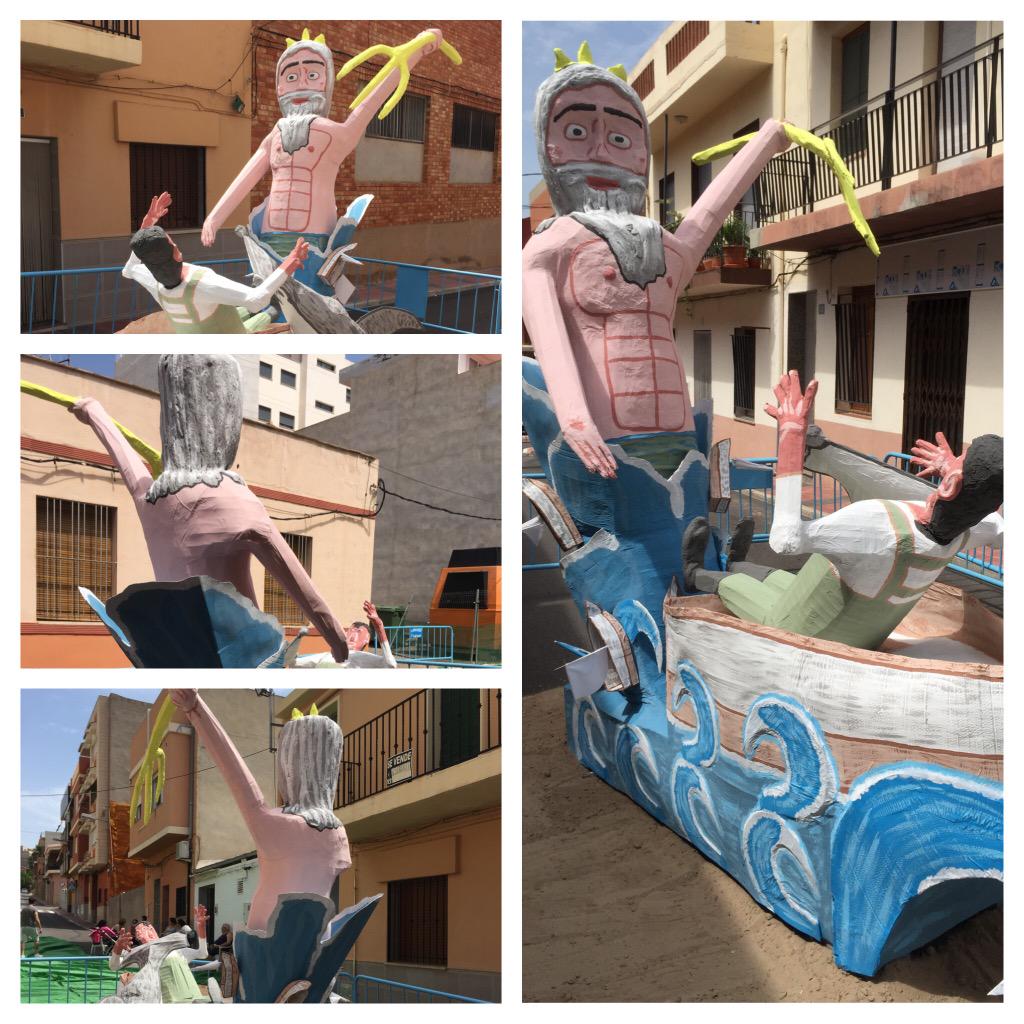 ElCompromis's tweet image. Foguera 2015!!!!!