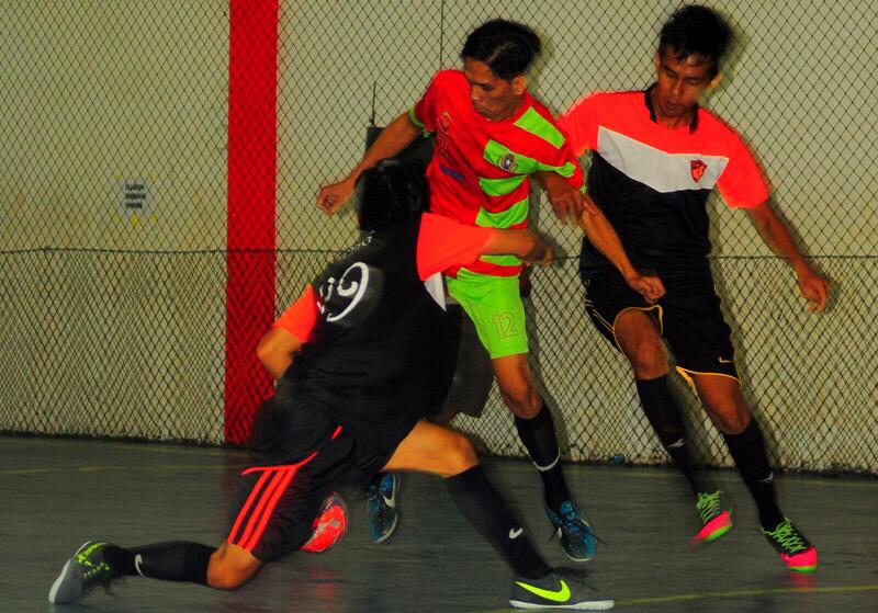 FCKG_ID's tweet photo. #NIKE #elastico player of FCKG #Jersey2015 #99 http://t.co/2s5ETnsKY2