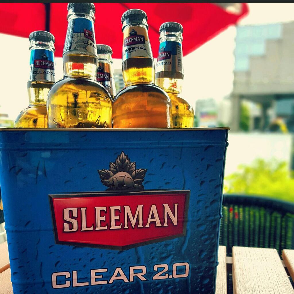Need a weekend escape? Enjoy 5 bottles of #Sleeman for only $19.50! 🍻🌞