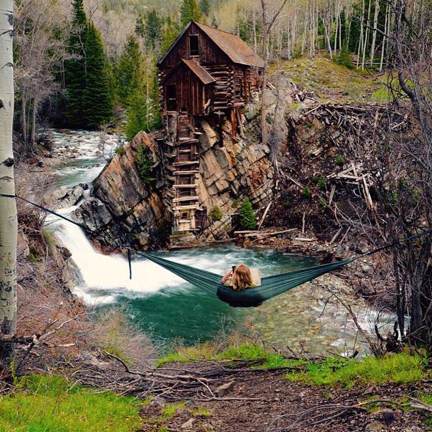 EarthPix's tweet image. Relaxing in Crystal Mill, Colorado | Photo by Jeff Wolsleger