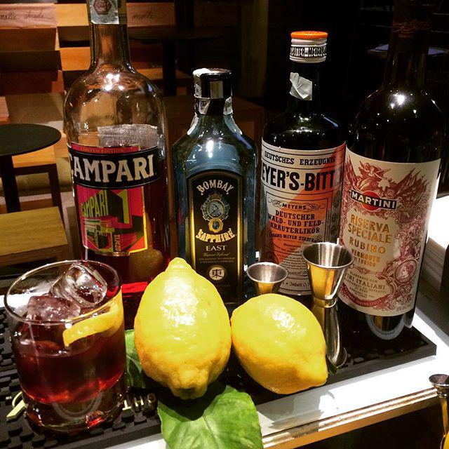 FeelingItaly's tweet image. InstaPic by mr.paper: #Bombayeast#campari#martini#riservaspeciale#meyer's bitter#amalficoast#beccaccia#regnodelledu…