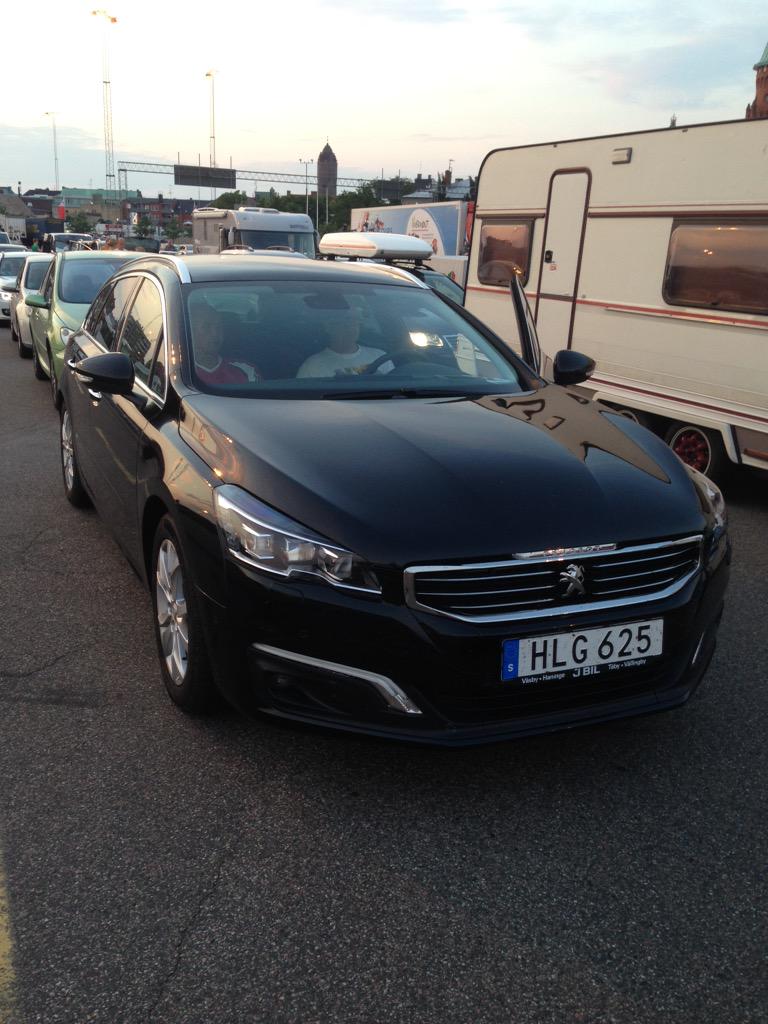 Segerbage's tweet photo. Står och väntar i Trelleborg på båten.Vidare sen mot Kroatien för att skjuta öppna EM.Tack #Jbil för sponsring av bil http://t.co/Wkc1BcGscj