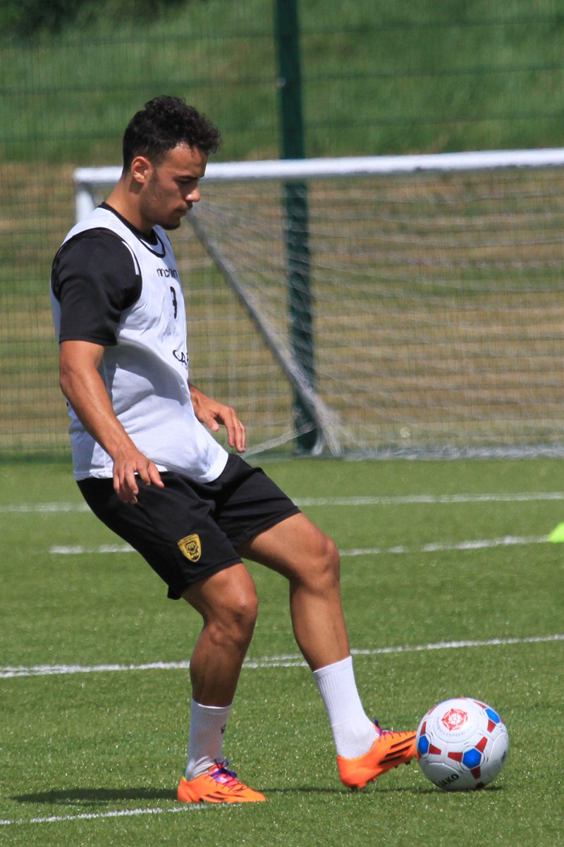tigerroarcouk's tweet photo. And the last few @GCAFCofficial players training in the heat at @HartpuryFC today http://t.co/4sRhwU4VKS