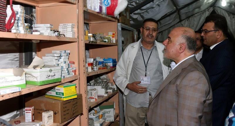 HaiderAlAbadi's tweet photo. PM Al-Abadi met IDPs at a camp in Baghdad and stressed government's commitment to ensuring their safe return home http://t.co/O0nUqozaKB