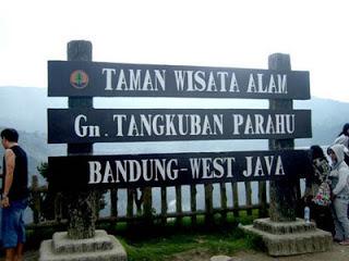 Gunung Tangkuban Perahu Bandung - AnekaNews.net