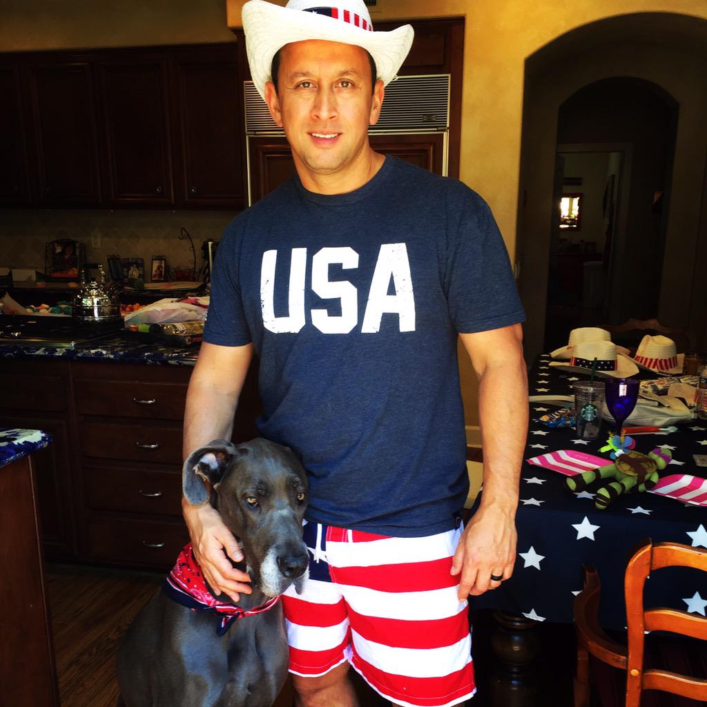 ralphdagraca's tweet photo. Happy 4th of July! Me and my girl Honey! #mansbestfriend http://t.co/0CNLV9dEiz