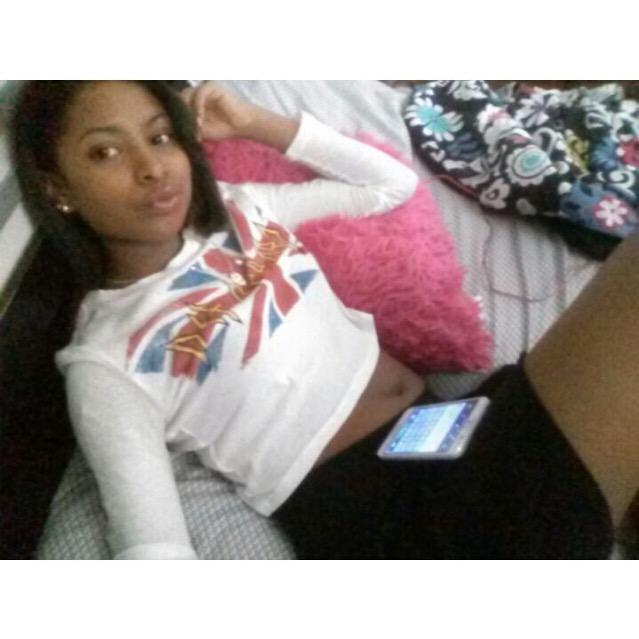 dezzyhoe's tweet image. Ready to fuck somebody nigga today