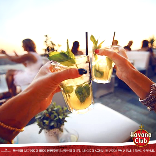 HavanaClubCol's tweet photo. Todos tenemos motivos para celebrar con #HavanaClub  en vacaciones ¿Cuál es el tuyo? http://t.co/Eild53XIkH