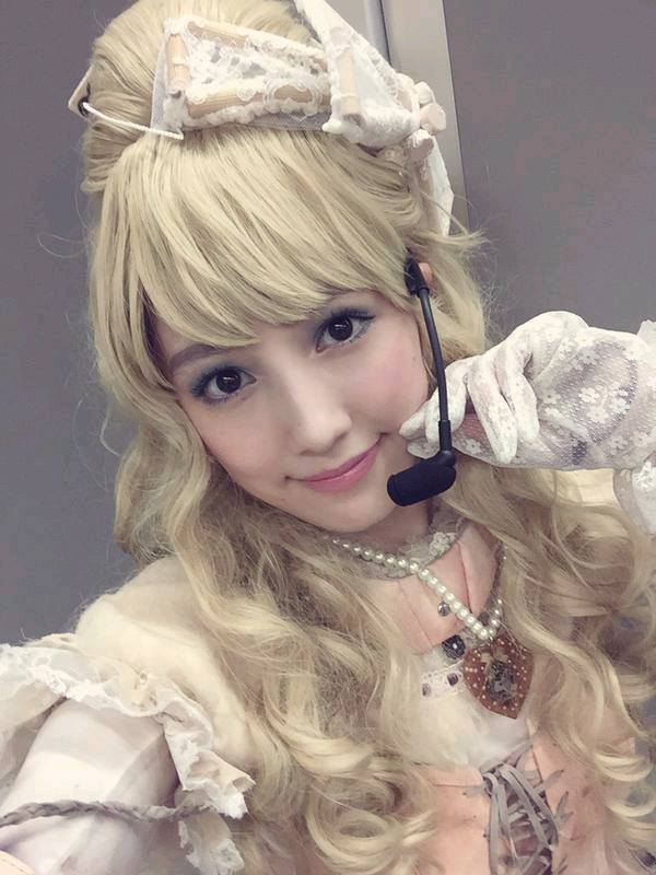 lestari_oke's tweet photo. Aw... yg paling menarik perhatian :v @karaage_mayu  kawaiii ♡ http://t.co/QKHjFHFcLu