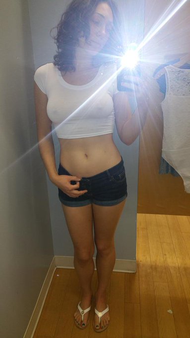 Outfit 1? http://t.co/k9FdIgF31h