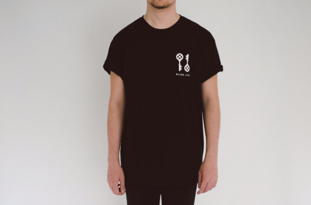 blamelifeuk's tweet photo. "Keys" t-shirt now £10

LIMITED SIZES REMAINING &amp; WORLDWIDE SHIPPING | http://t.co/K3UJARH1d5 http://t.co/fNyUGwSRoC