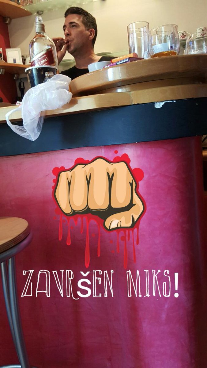 ZZeljko's tweet photo. #konacno #novi_CD #nevera http://t.co/d7bxZEy169