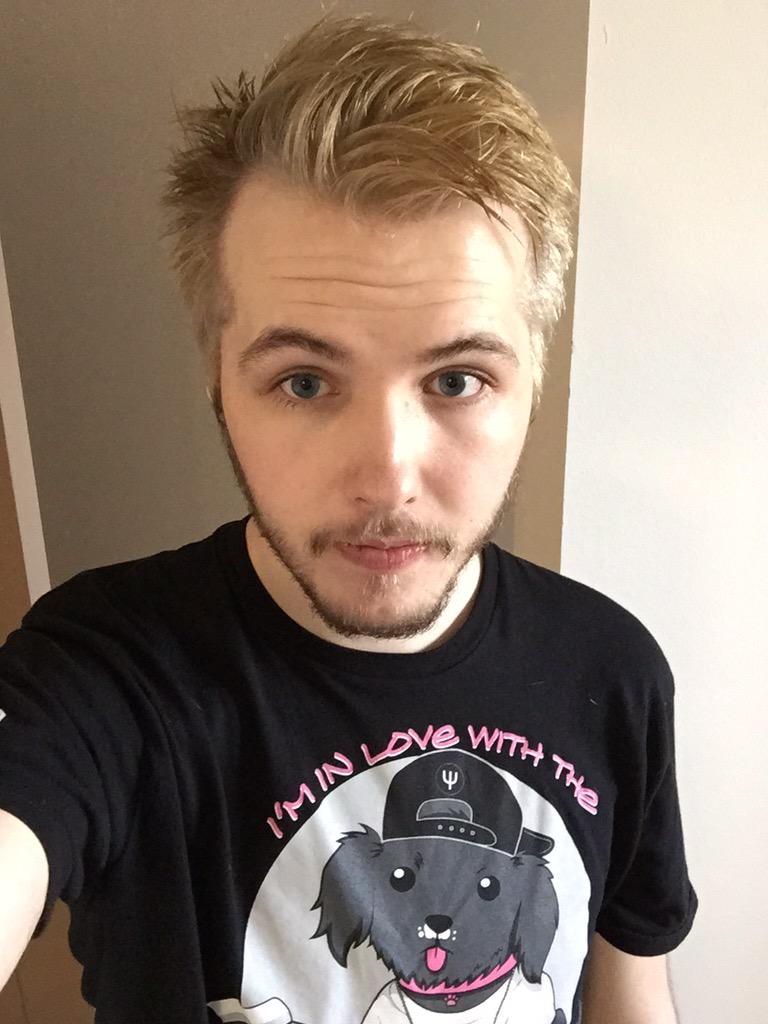 Darach On Twitter Psisyndicate Blonde Hair Black Beard