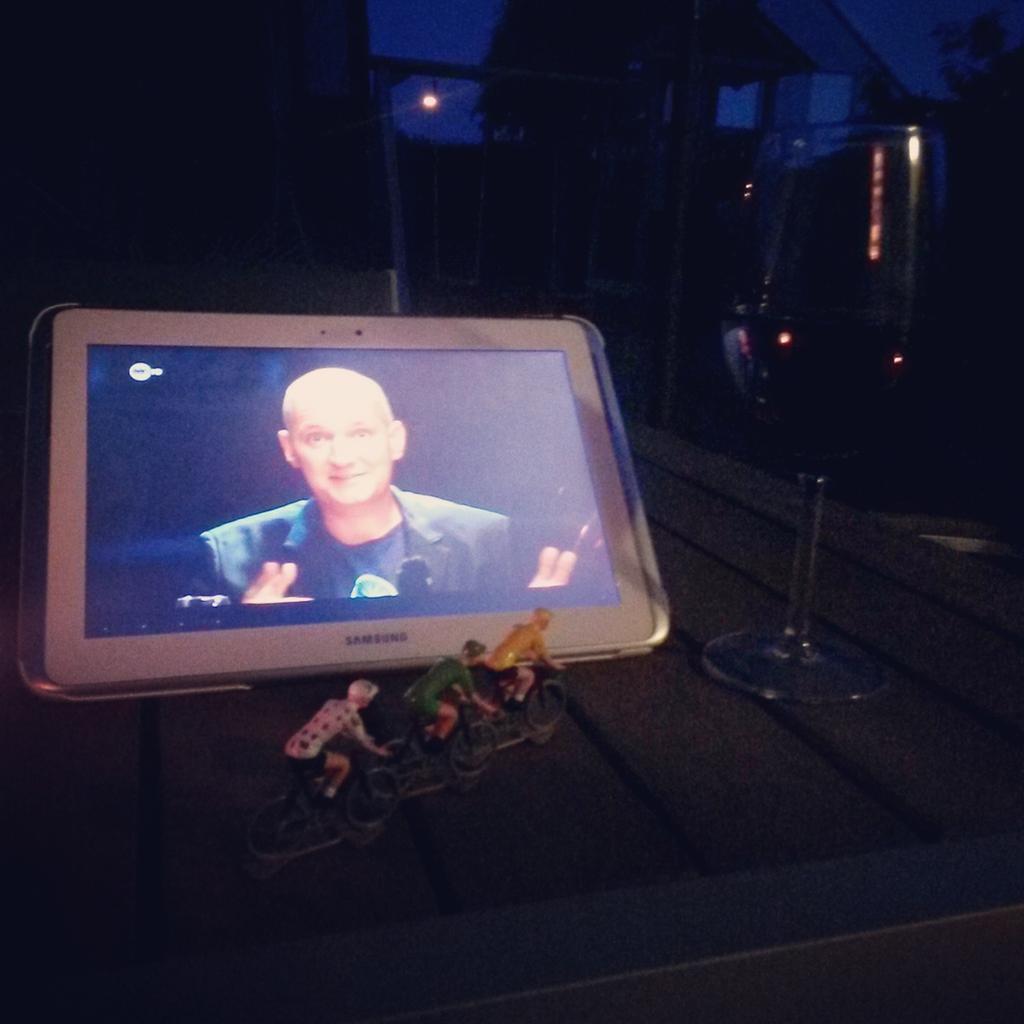 PeterSlos's tweet image. #vivelevelo van op mn terras met een glaasje wijn #genieten