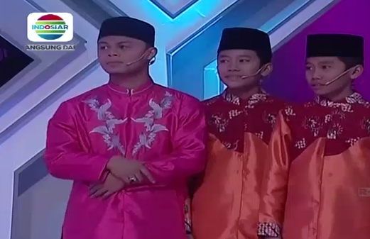 Indosiar's tweet photo. Selamat @AKSI3_Ilyasa @AKSI3_Alyasa dan @Aksi3_Ferli yang berhasil melaju terus ke babak selanjutnya! #AksiIndosiar http://t.co/sPRbtQHMTR