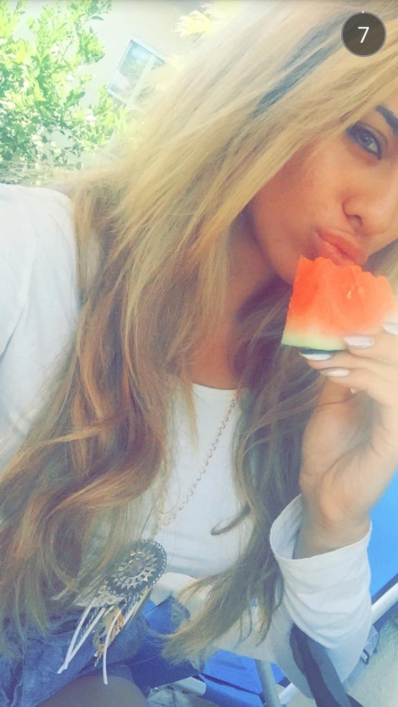 KARLACTME's tweet image. QUE MULHER! #LoopOff5H