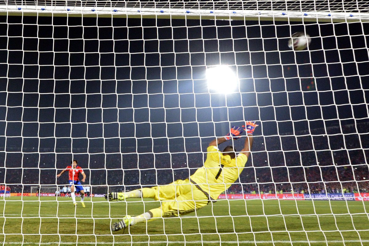 SkySportsNews's tweet image. BREAKING: Chile win the #CopaAmericaFinal after beating Argentina 4-1 on penalties #SSNHQ