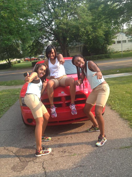 Watch 💛's leaked NSFW photo on TwXstars