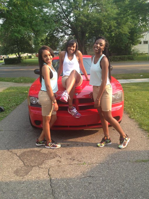 Watch 💛's leaked NSFW photo on TwXstars