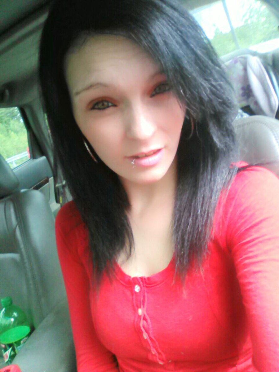 MJGoodsellmodel's tweet photo. #Redkindaday http://t.co/AtXNZArbfP