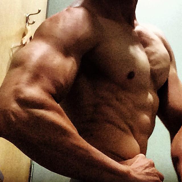 letaboycry1's tweet photo. physique#mensphysique#musclemodel#npc#opa#ifbb#ifbbpro#swole#shredded#swoldier#shredzarmy#icaniwill#bodybuilding http://t.co/wATLRs0FKG