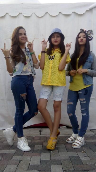 elovii_id's tweet photo. Semangat @InboxSCTV_ 
Selamat Puasaa
#EloviiAtInboxSCTV http://t.co/IOKxWvVPQU