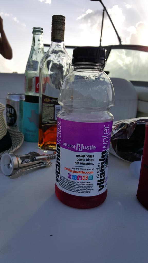 Happy 4th yall. Be safe and #hydratethehustle mashboard.com/hustle <a href="/vitaminwater/">vitaminwater®</a> #projecthustle