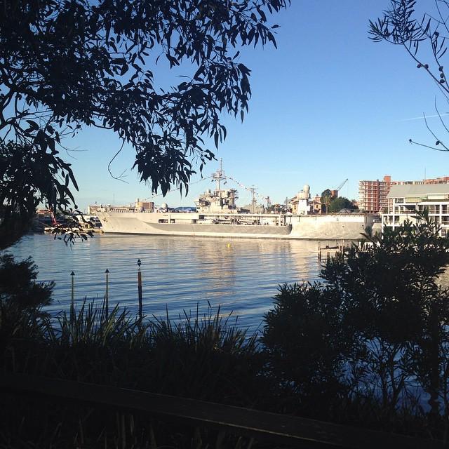 The USS Blueridge in a pristine Aussie setting in Sydney. Happy 4th of July guys. #ussblueridge #7thfleet #4thofjul…