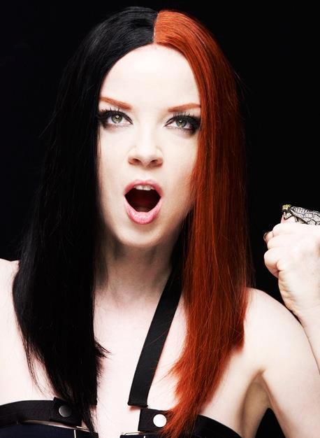 Feliz cumpleaños a Shirley Manson // Happy birthday to Shirley Manson 