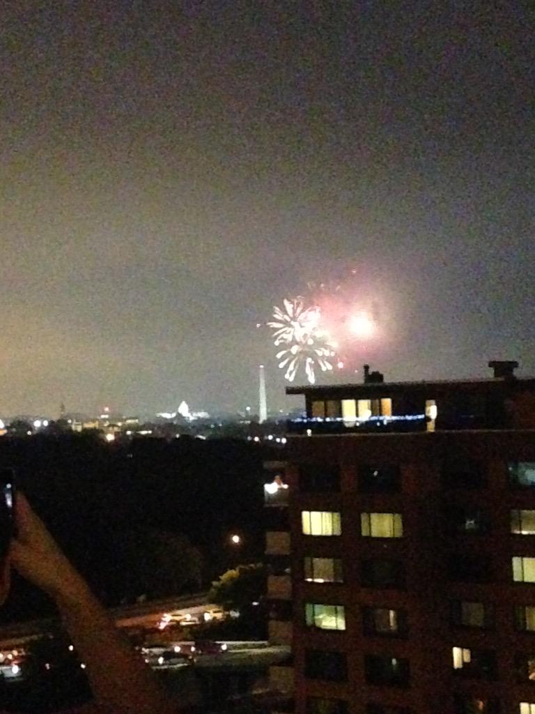 craigberning's tweet photo. Listening to Toby Keith, watching fireworks over our nation's capital, and with friends. #FreedomAndFriends
πΊπΈπΊπΈπΊπΈ http://t.co/AdJyATedvZ