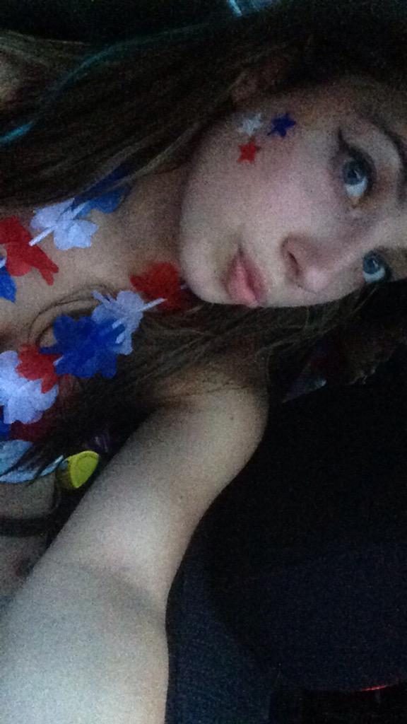 xxxbriannnak's tweet photo. Happy fourth πβ€οΈπ #happyoneyeartome http://t.co/8Qit1n6EJ6