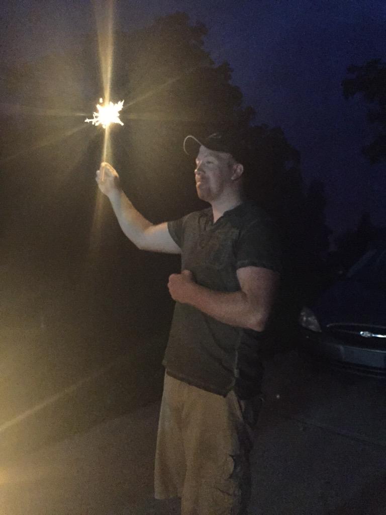 Mklhenry's tweet photo. Happy 4th everyone! ☺️🇺🇸 http://t.co/JRfc3Api5c