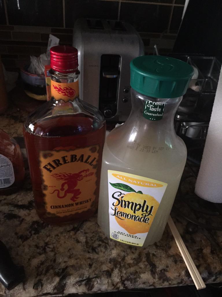 tethered_chris's tweet photo. Tried #dragonade for the 4th. Really good. @FireballWhisky #cocktail http://t.co/e2qhYi3vtx