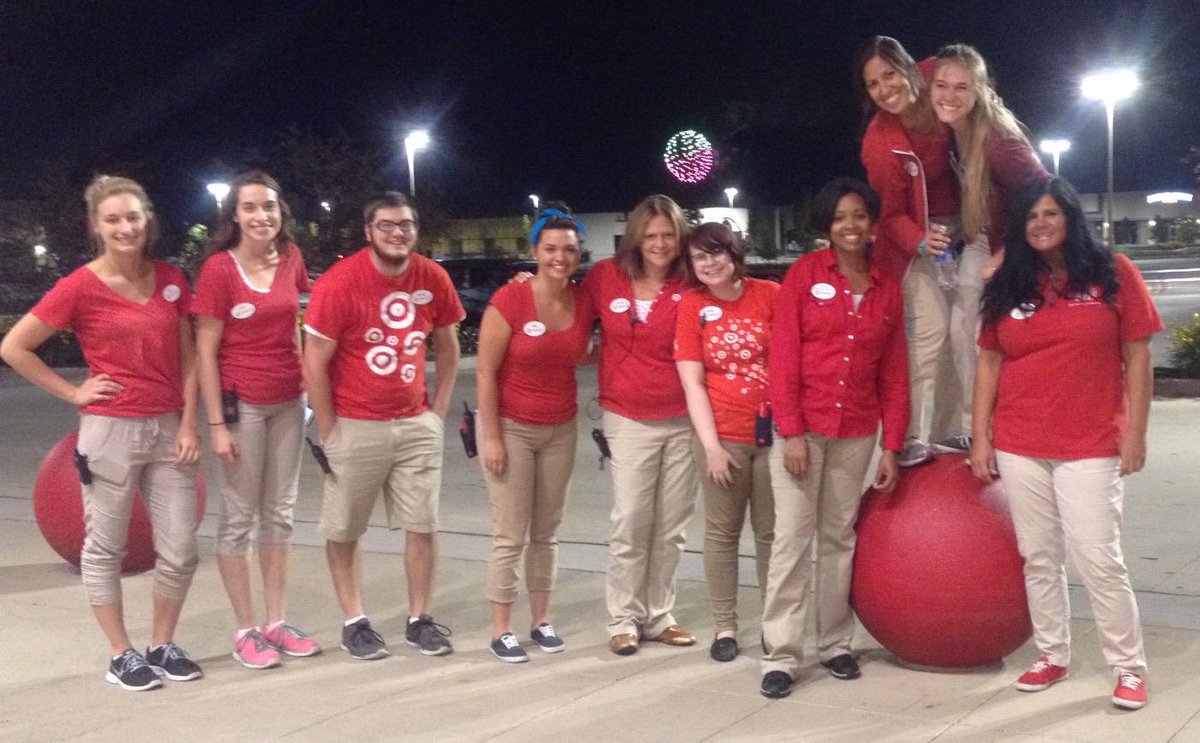 TheOGRawkhan's tweet photo. #instockninjas firework photo op! Happy 4th! @johnp_sheehan @amber01horton http://t.co/CFq0PXZXGD