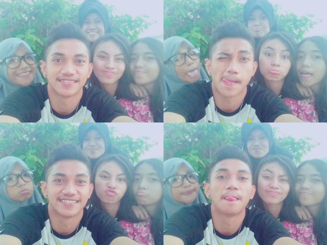 HannaNavylia's tweet photo. Bukber with @chico_arief @YusnipraPratiwi @aulyaputry_ @id_chicovers http://t.co/gVPJCUYr1X