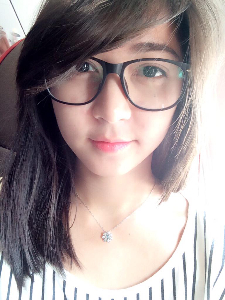 Hollaa Surabaya~
Sepanjang perjalanan tidur terus 😅😅
Sampai bertemu~