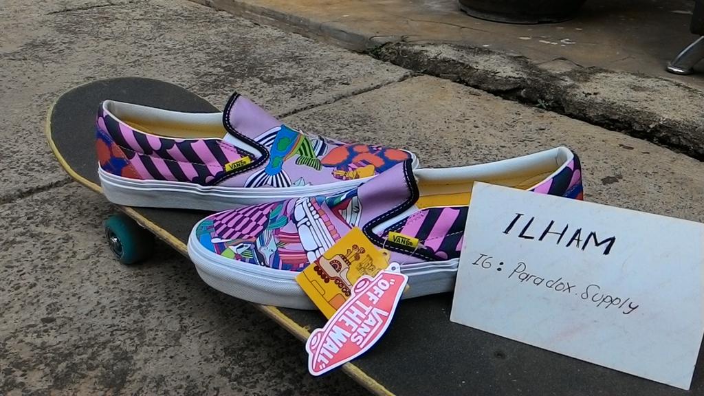 100% PURE tweet media