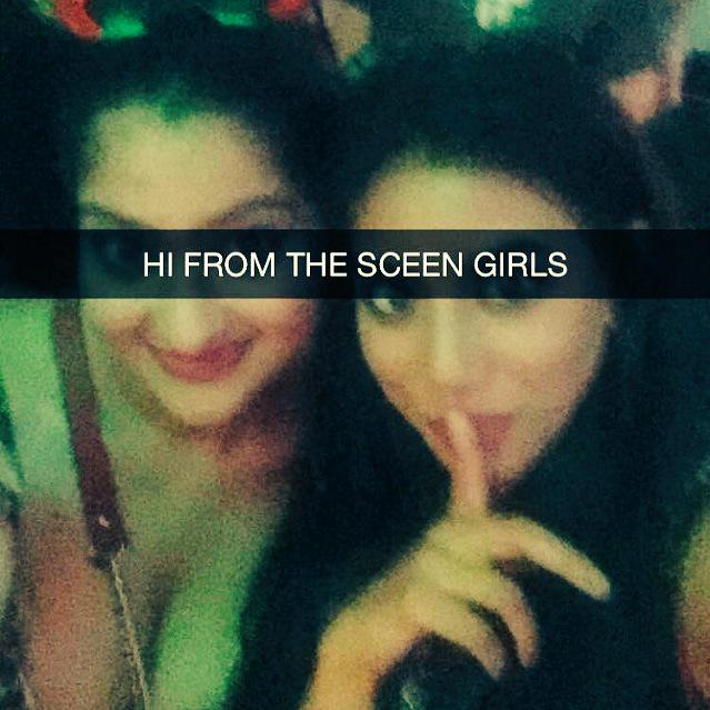 KennectedArtWrx's tweet photo. #pracrastinating from my task at hand with @thescreengirls http://t.co/hliN5VZhN2