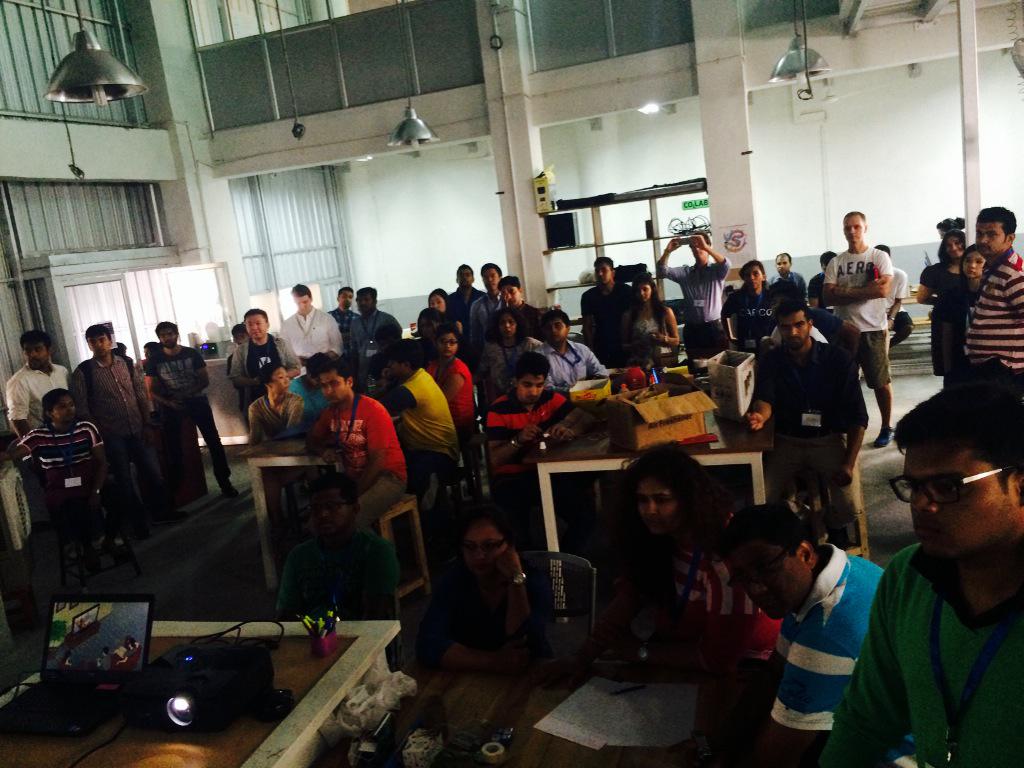 makewithWP's tweet photo. Participants just got back from the market,ready to build! @PavanwithWP @profileowen @swa651 @pavansheth @makewithWP http://t.co/D1iD83CrGi