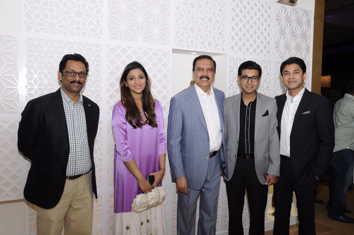 DrMoopen's tweet photo. Aster DM Healthcare members, well wishers and friends exchanged wishes over Suhoor. http://t.co/aMWoAHriDw