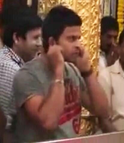 4everRainaSoul's tweet photo. @ZebaRaina3 That spam 😂 Sorry yaar, maine abhi dekha 😞 http://t.co/MxJoW2TUg9