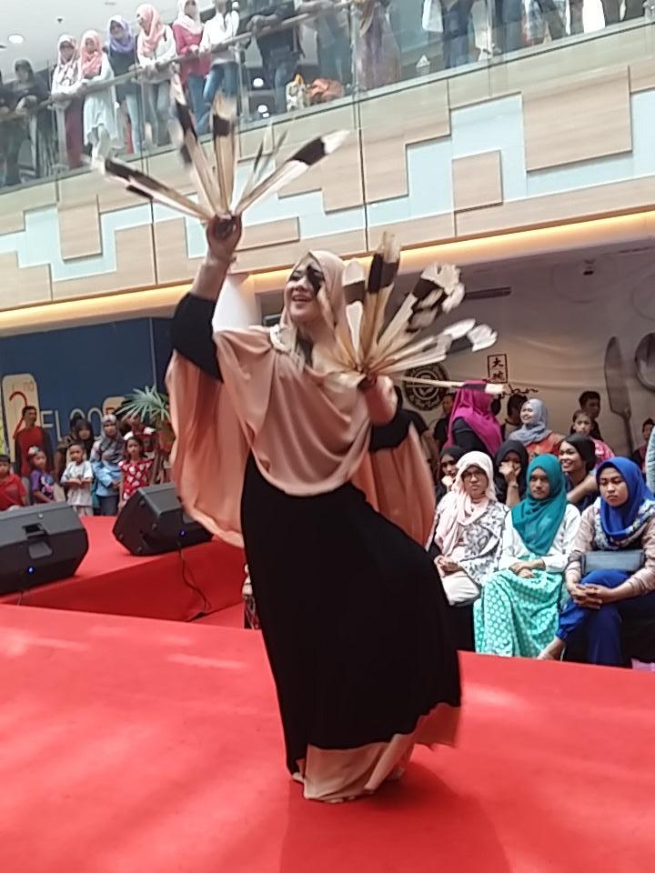 AzzaProdActive's tweet photo. Annisa Permatasari Peserta Wajah Muslimah Balikpapan 2015 Kategori Dewas a #BMF2015 # WMB2015 http://t.co/81QYInUNAM