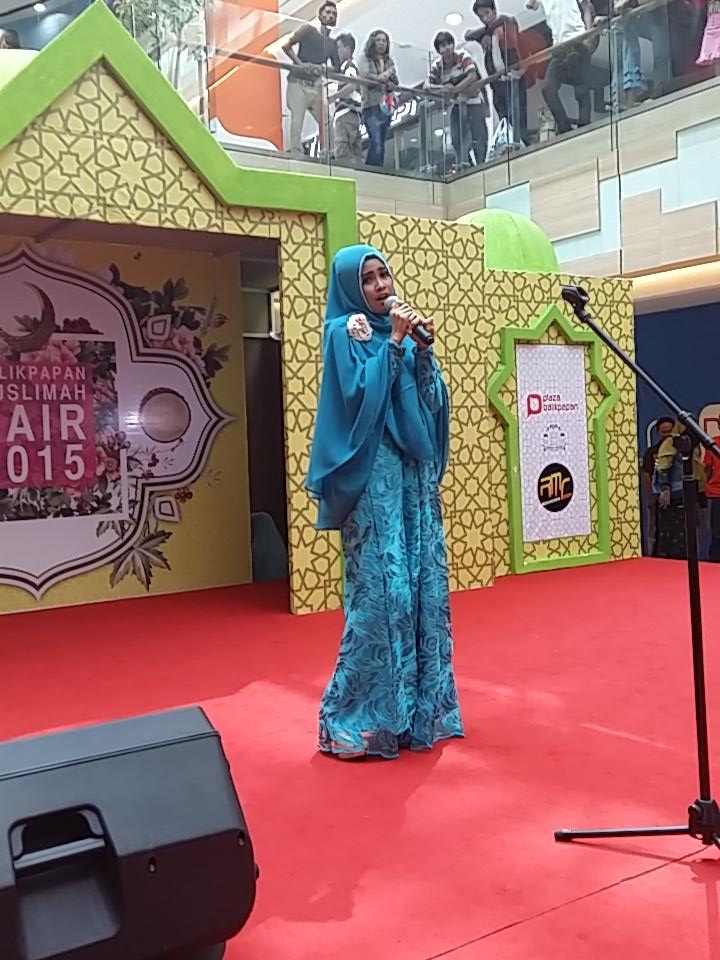 AzzaProdActive's tweet photo. Yulia 

Peserta Wajah Muslimah Balikpapan 2015 Kategori Dewasa #BMF2015 #WMB2015 http://t.co/9oGCQu6jXV