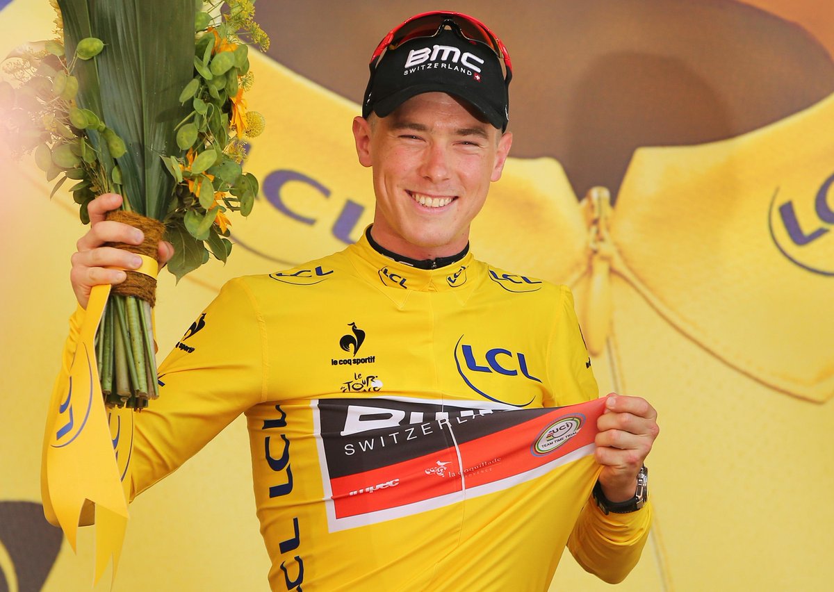 BBCSport's tweet image. Rohan Dennis won the first stage of @letour with record-breaking speed.

bbc.in/1KEmpdH