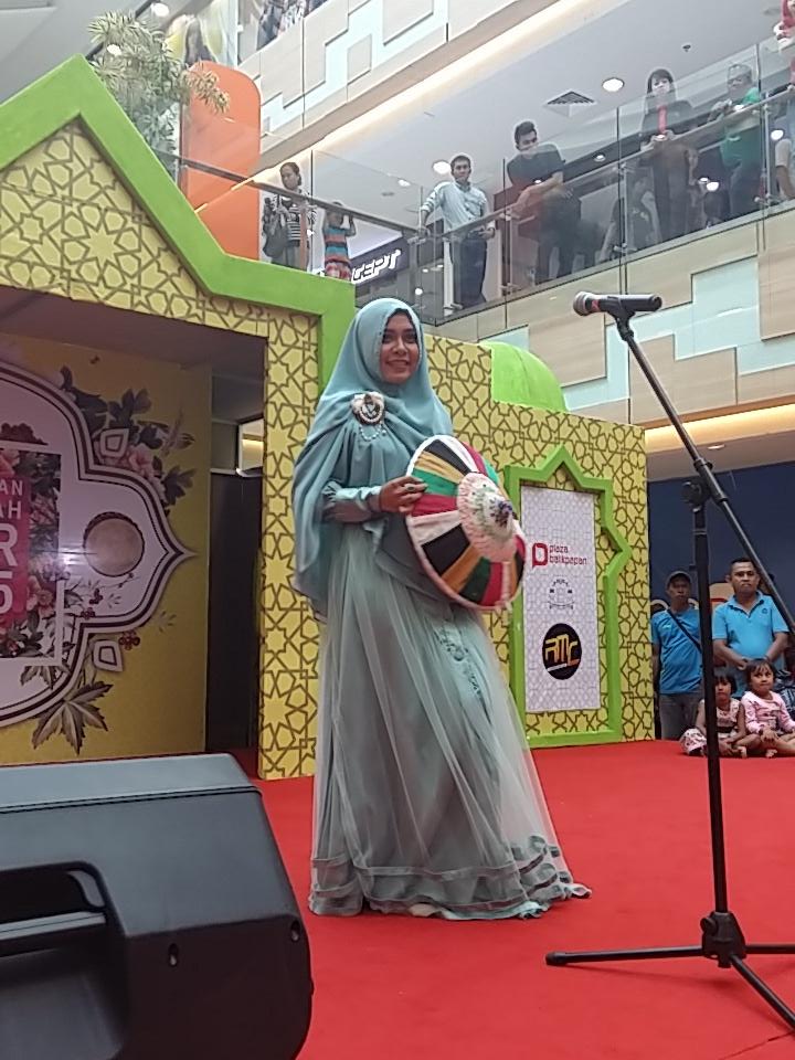 AzzaProdActive's tweet photo. Ima Martina 
Peserta Wajah Muslimah Balikpapan 2015 Kategori Dewasa #BMF2015 # WMB2015 http://t.co/OBsrue5zlv