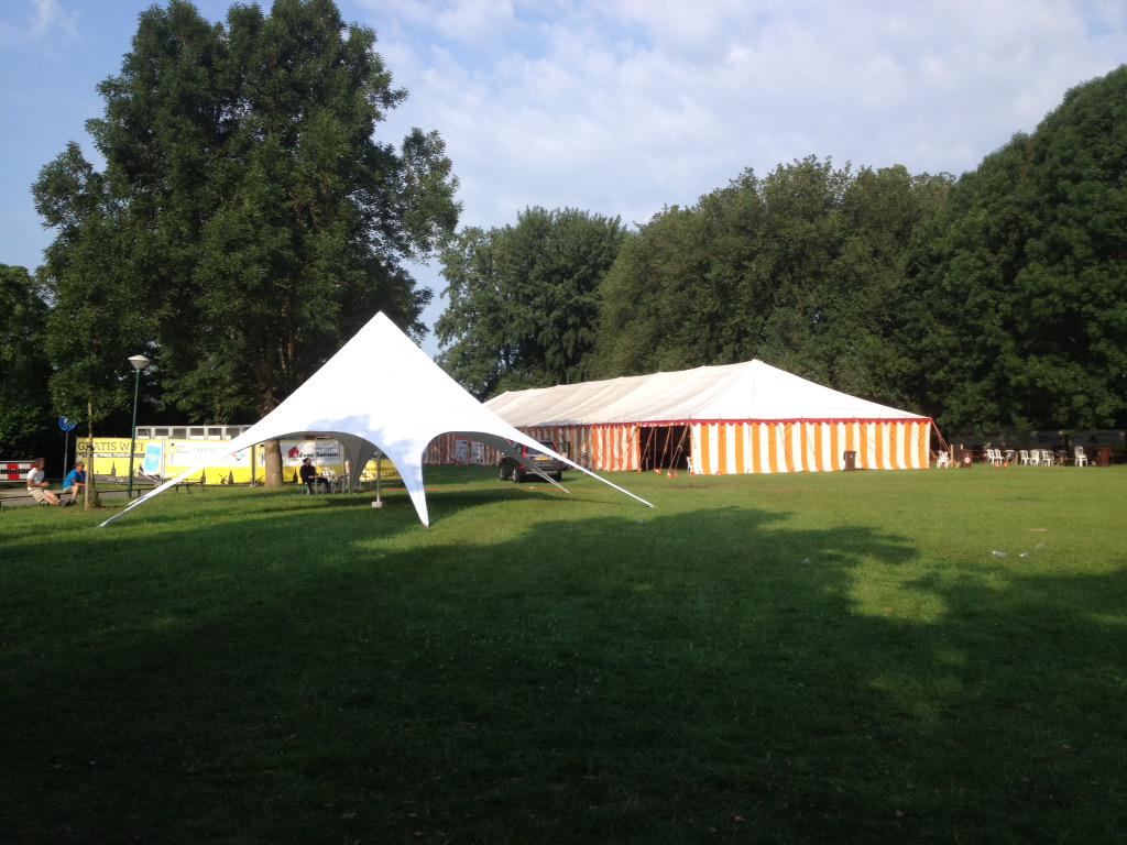 5 juli #Montfoort Tourstad! Stadspark en veel vrijwilligers staan klaar om wielerfans gastvrij te ontvangen :-)