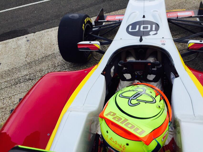 CamposRacing's tweet photo. Less than 15 min for the @GP3_Official race2! Who is ready? Make the most of it @AlexPalou @ZaidAshkanani #Hoeher http://t.co/1IIDfYUPva